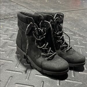 Women's Black Lace-Up Ankle Boots